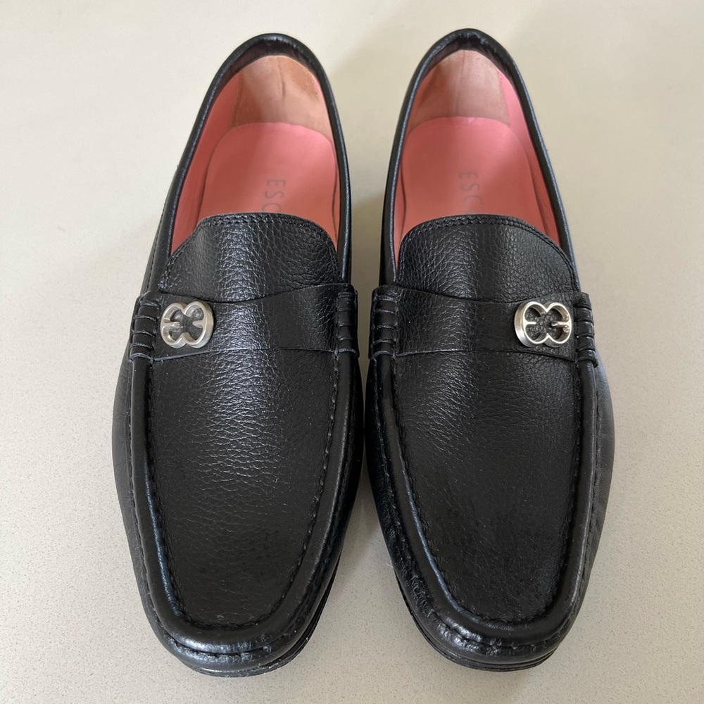 Escada Hand Sewn Leather Moccasins - 36